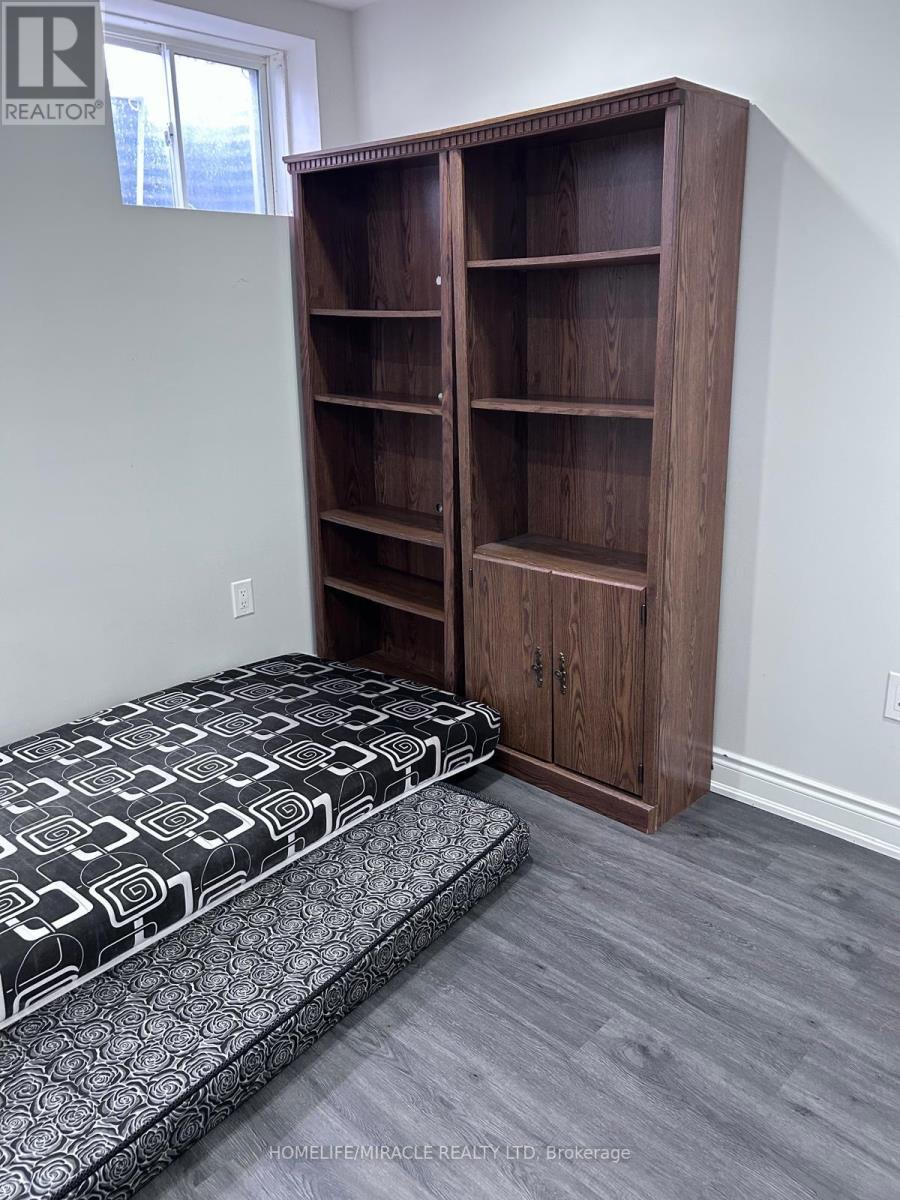 21 Donlamont Circle Property Photo 23