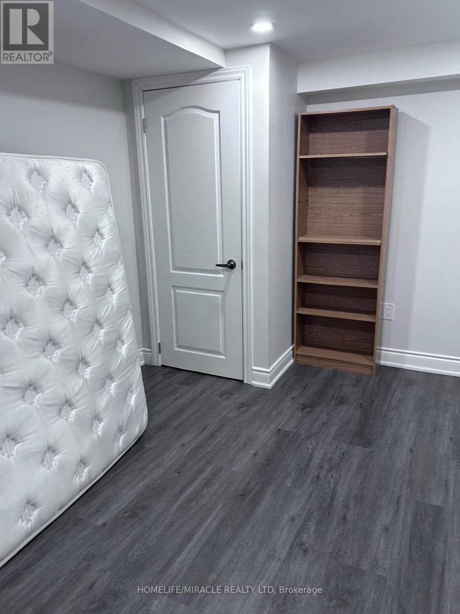 21 Donlamont Circle Property Photo 25