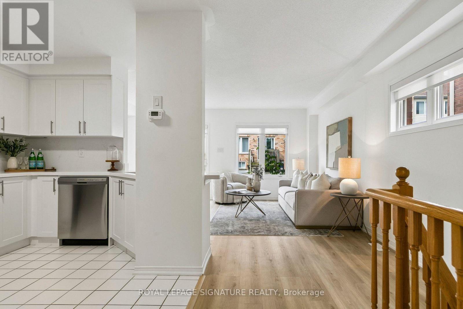 71 - 5255 Palmetto Place Property Photo 15