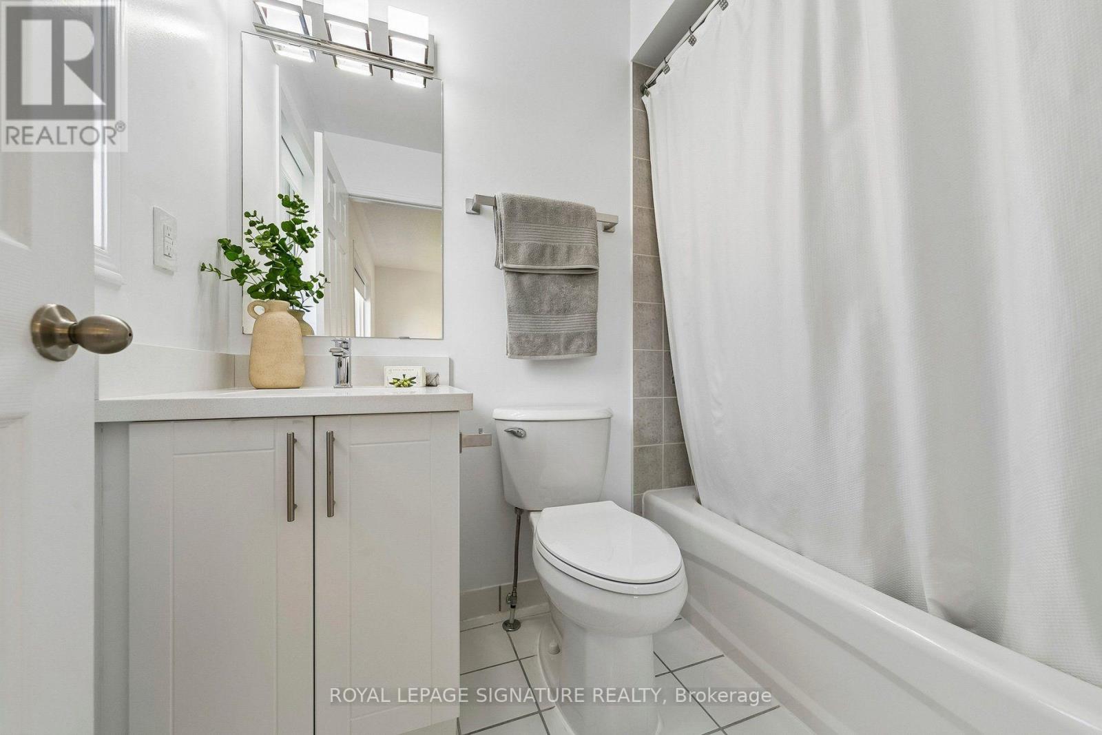 71 - 5255 Palmetto Place Property Photo 21