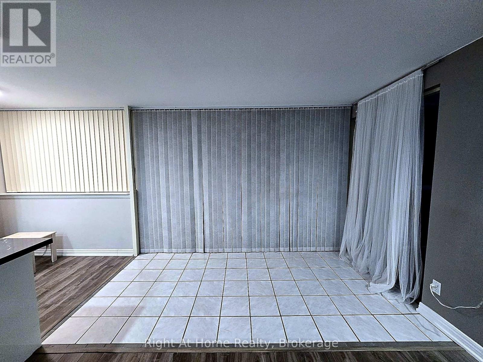 1509 - 1360 Rathburn Road E Property Photo 42