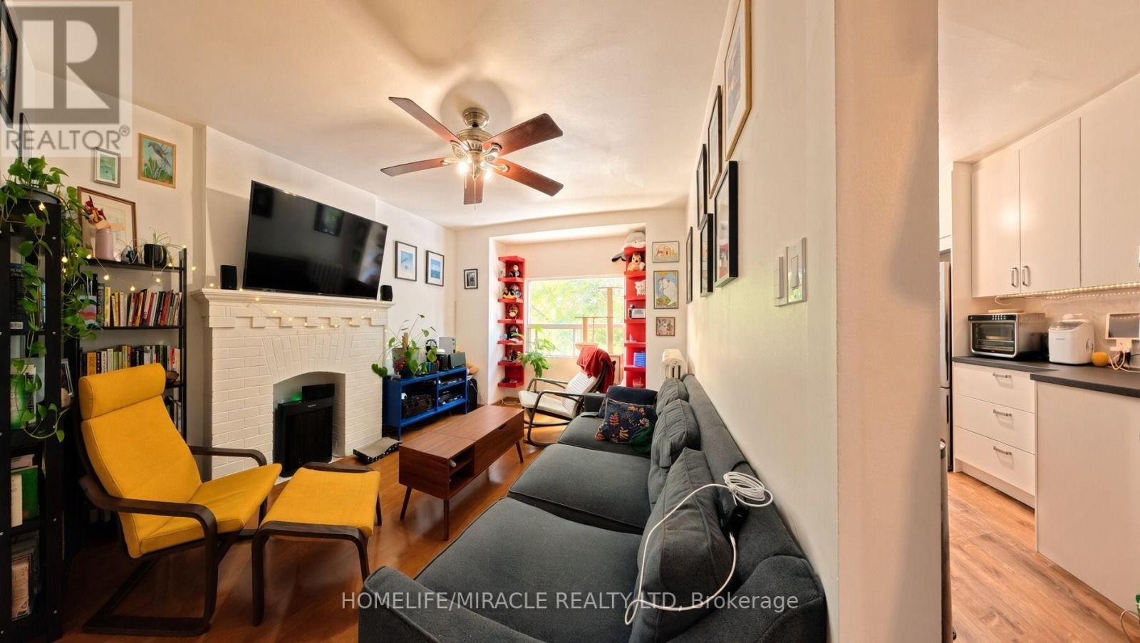 121 Medland Street Property Photo 7