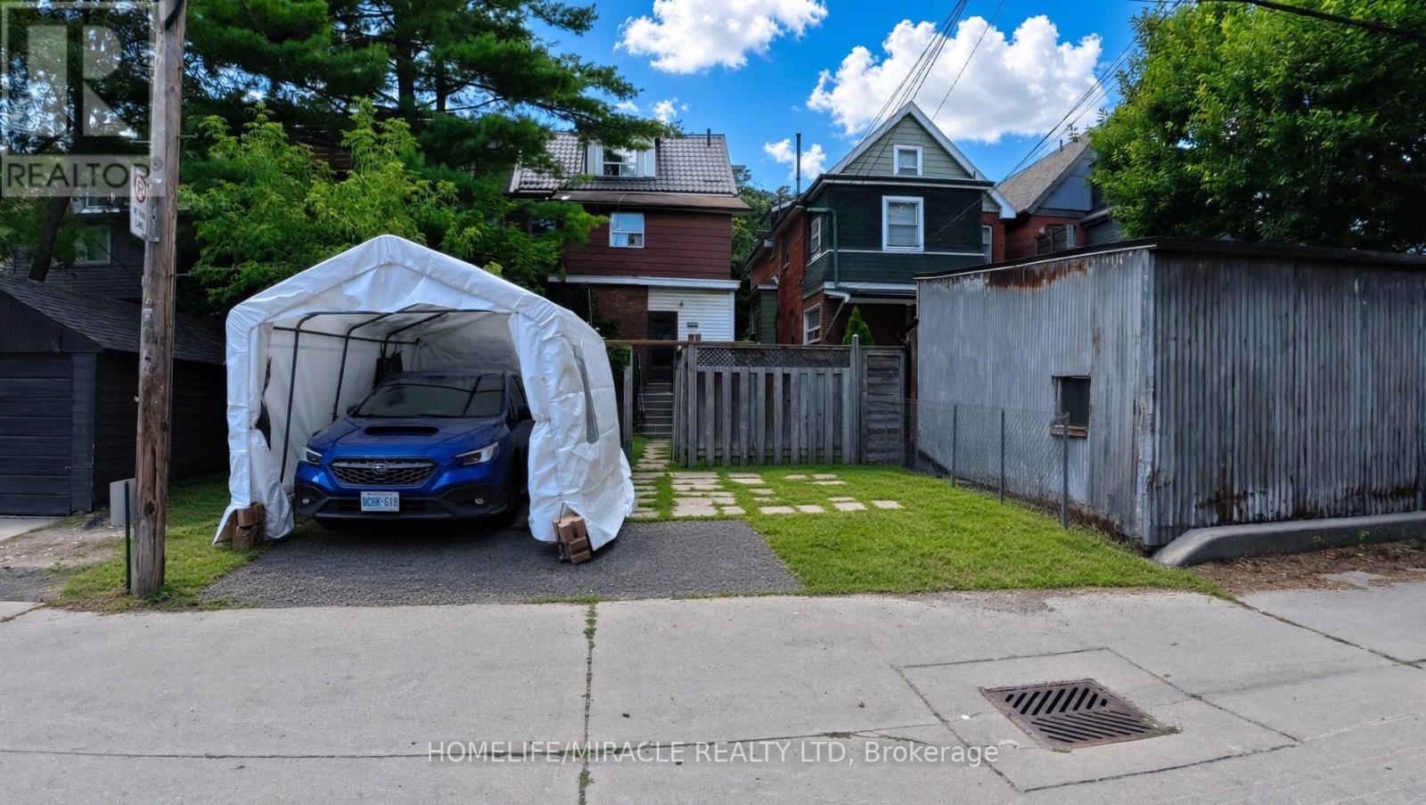 121 Medland Street Property Photo 29