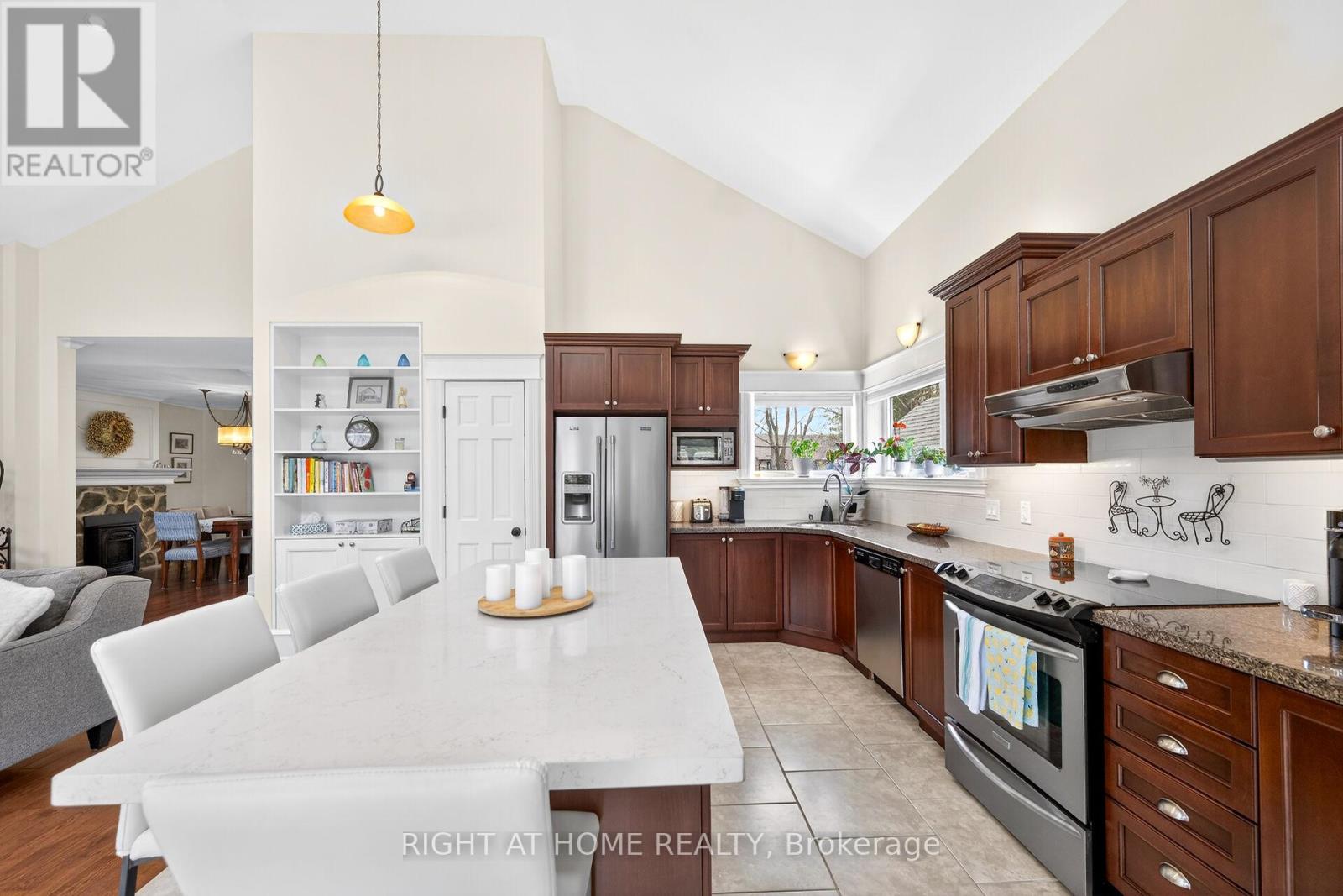 46 Bay Street Property Photo 8