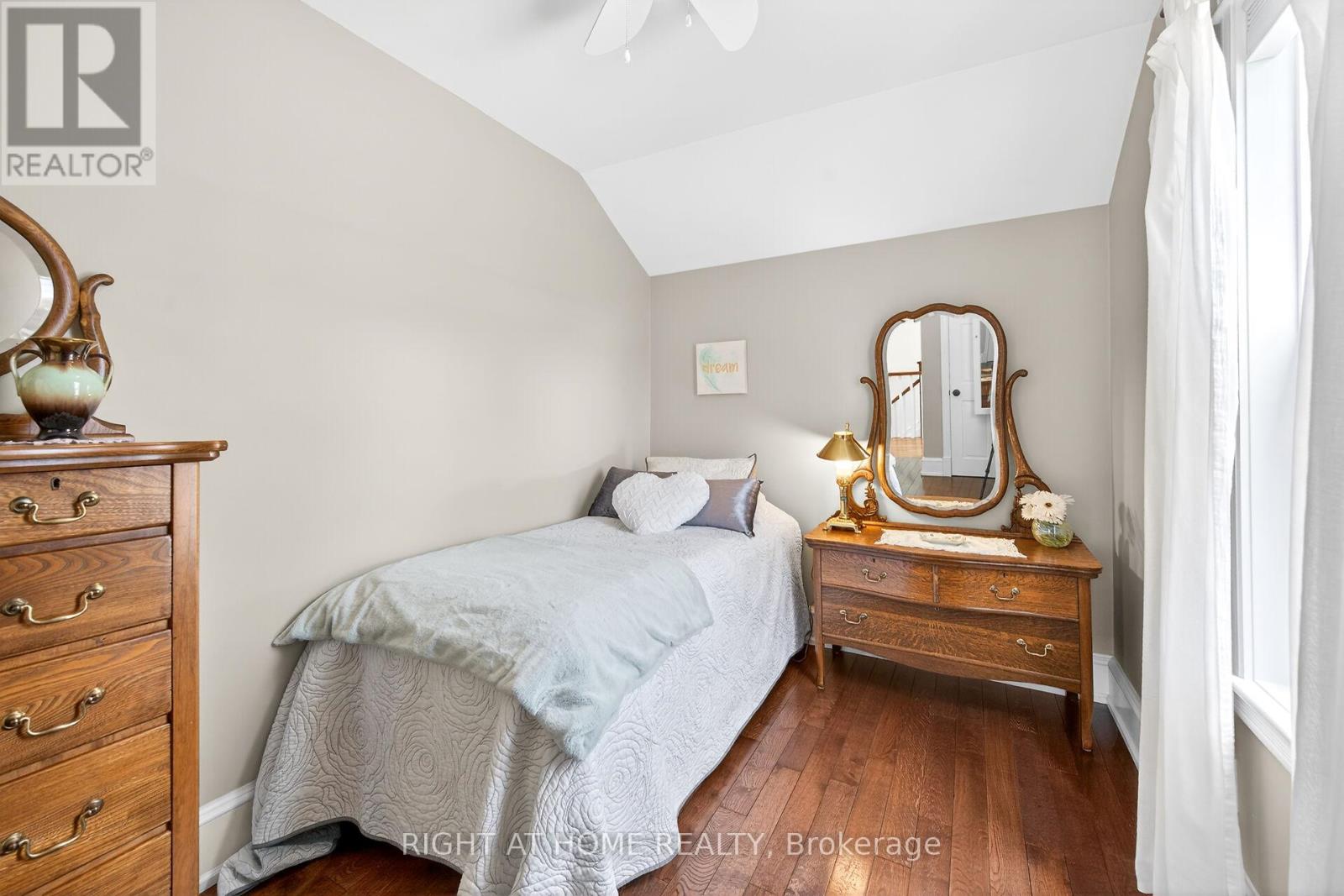 46 Bay Street Property Photo 31