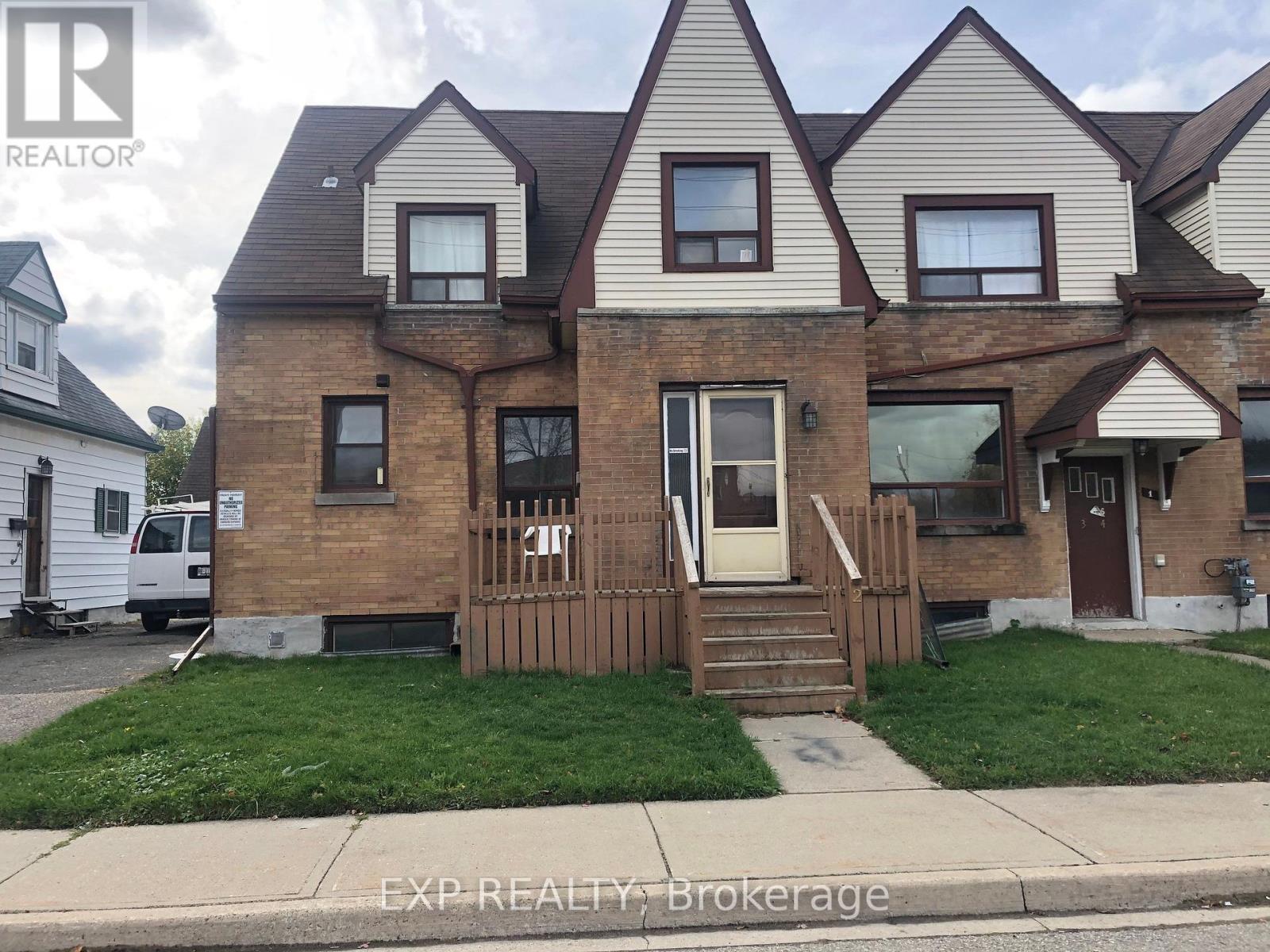 5 - 1 Henderson Avenue Property Photo 1