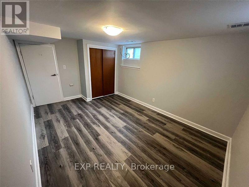 5 - 1 Henderson Avenue Property Photo 6
