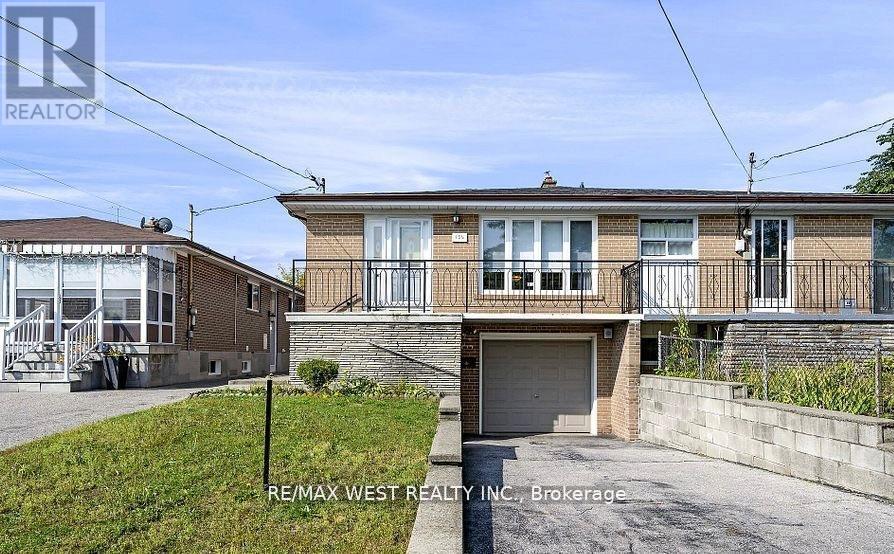 136 DUNCANWOODS DRIVE