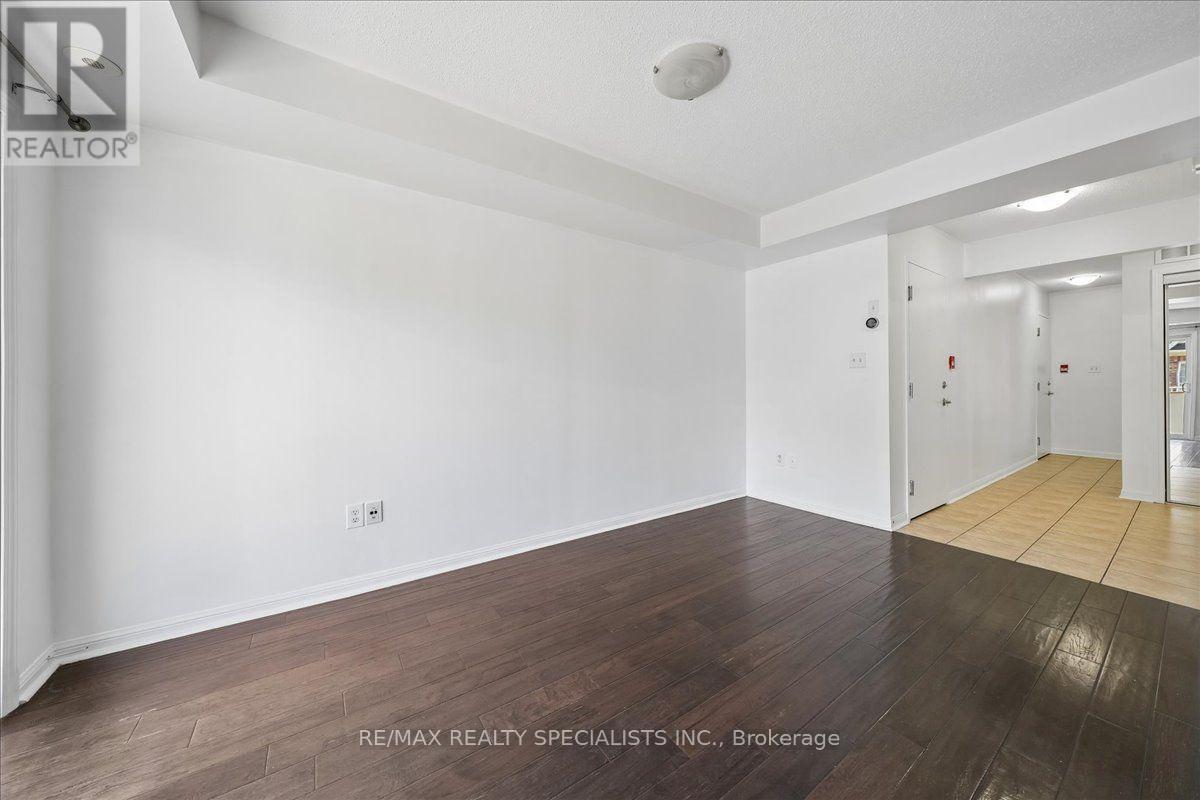 5 - 614 Shoreline Drive Property Photo 15