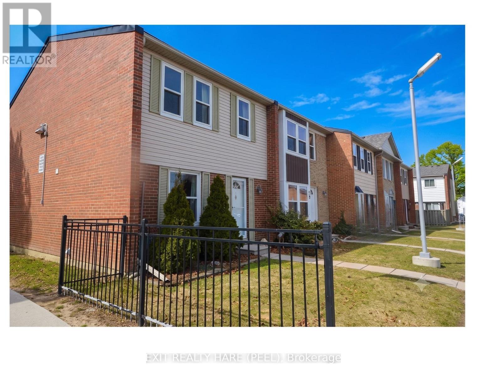 78 - 900 Central Park Drive N Property Photo 2