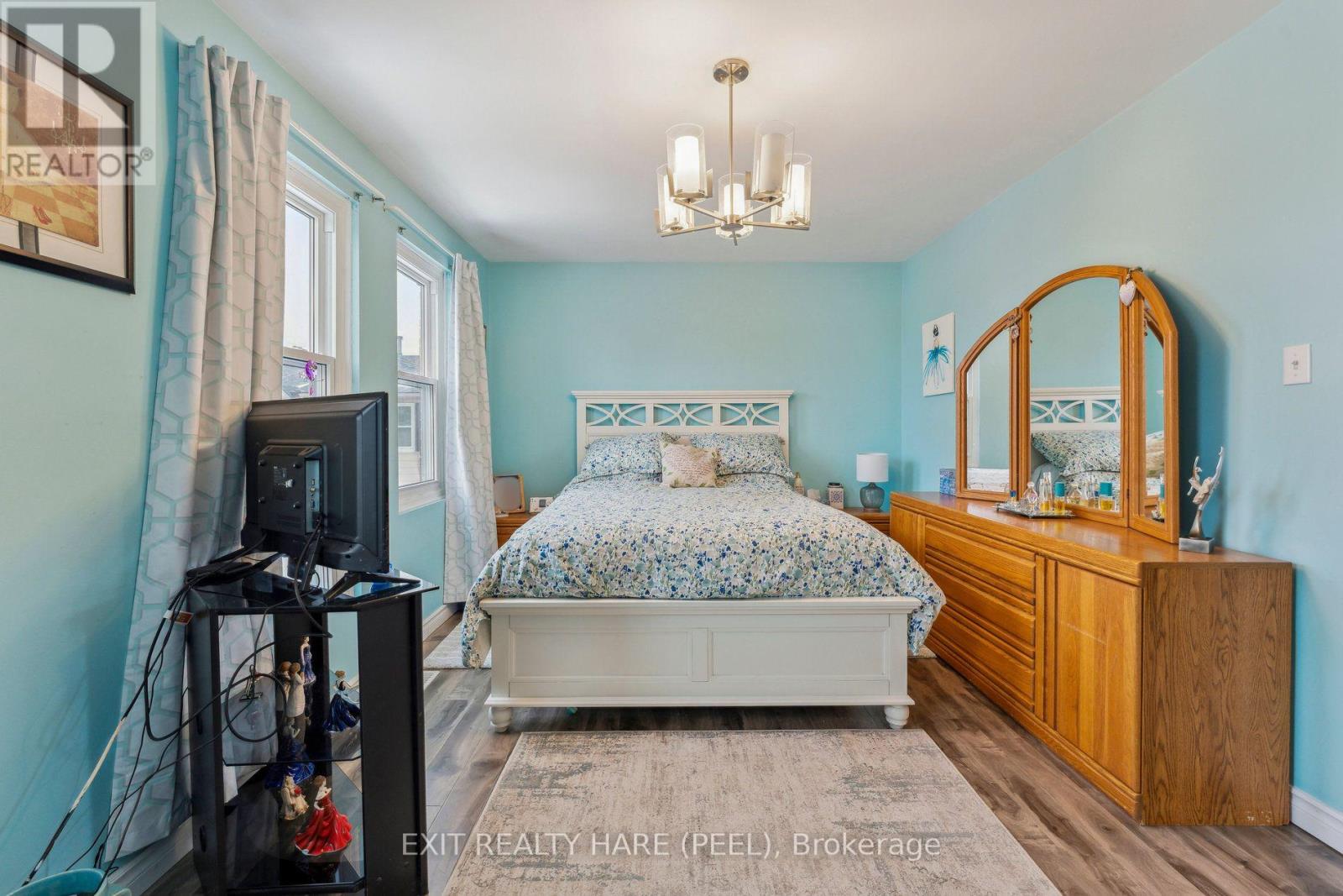 78 - 900 Central Park Drive N Property Photo 18