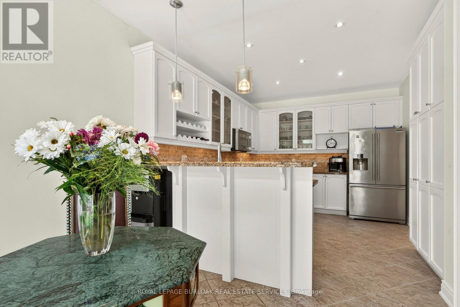 215 Burloak Drive Property Photo 14