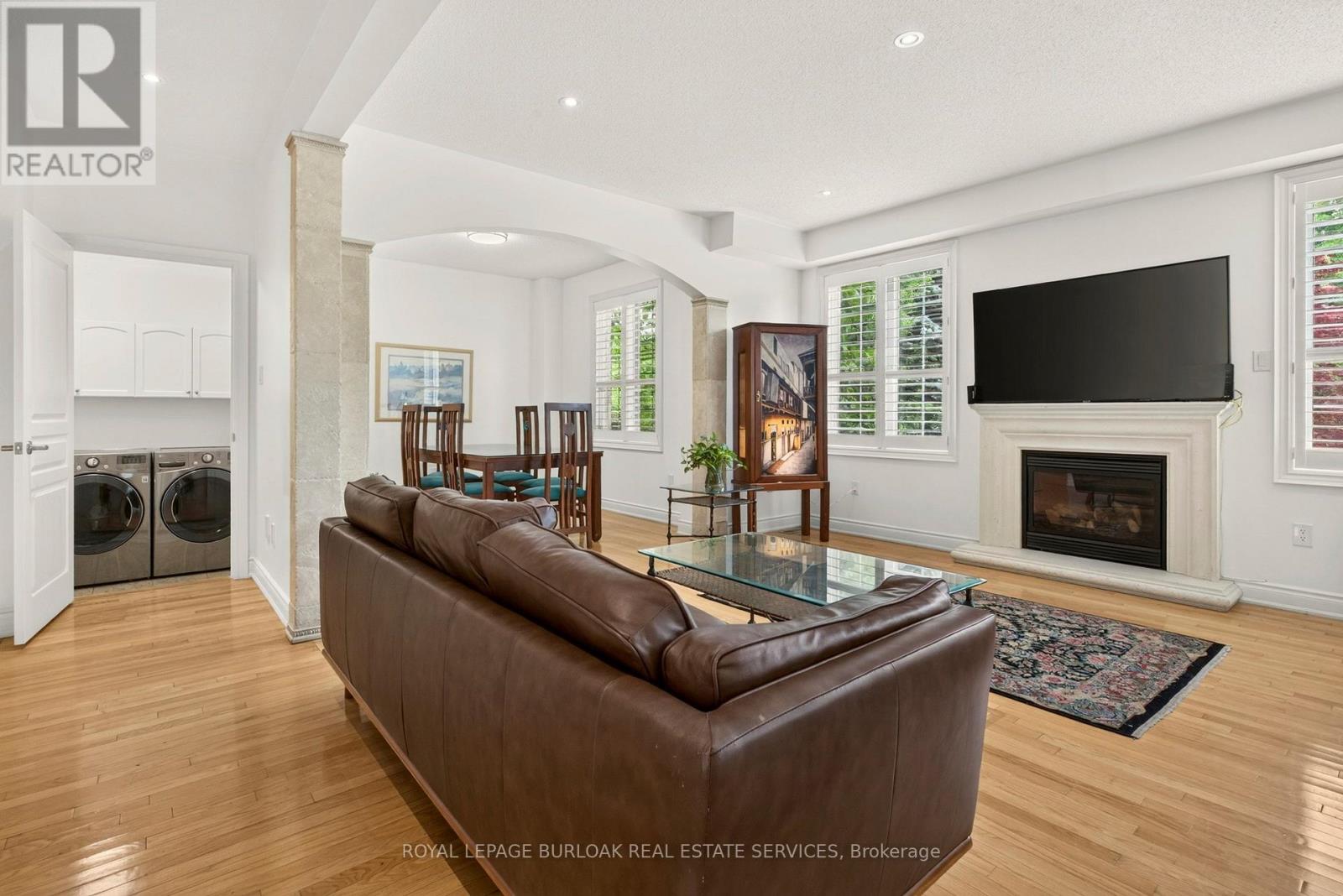 215 Burloak Drive Property Photo 18