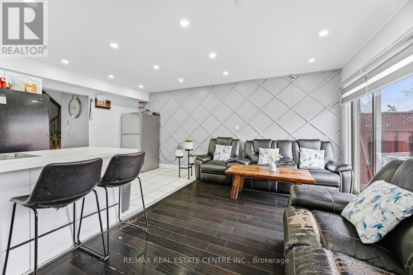 28 Mount Fuji Crescent Property Photo 20