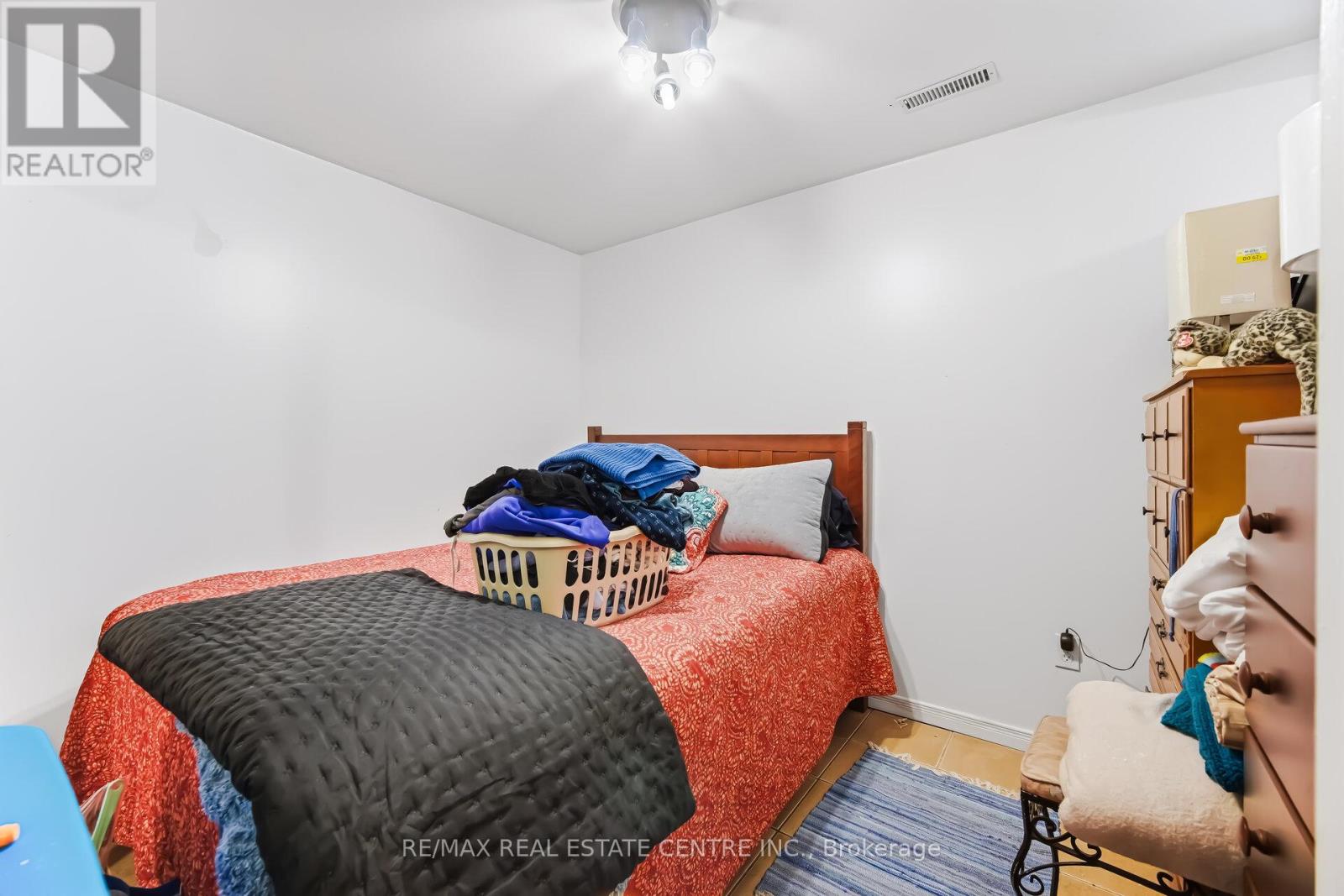 28 Mount Fuji Crescent Property Photo 34