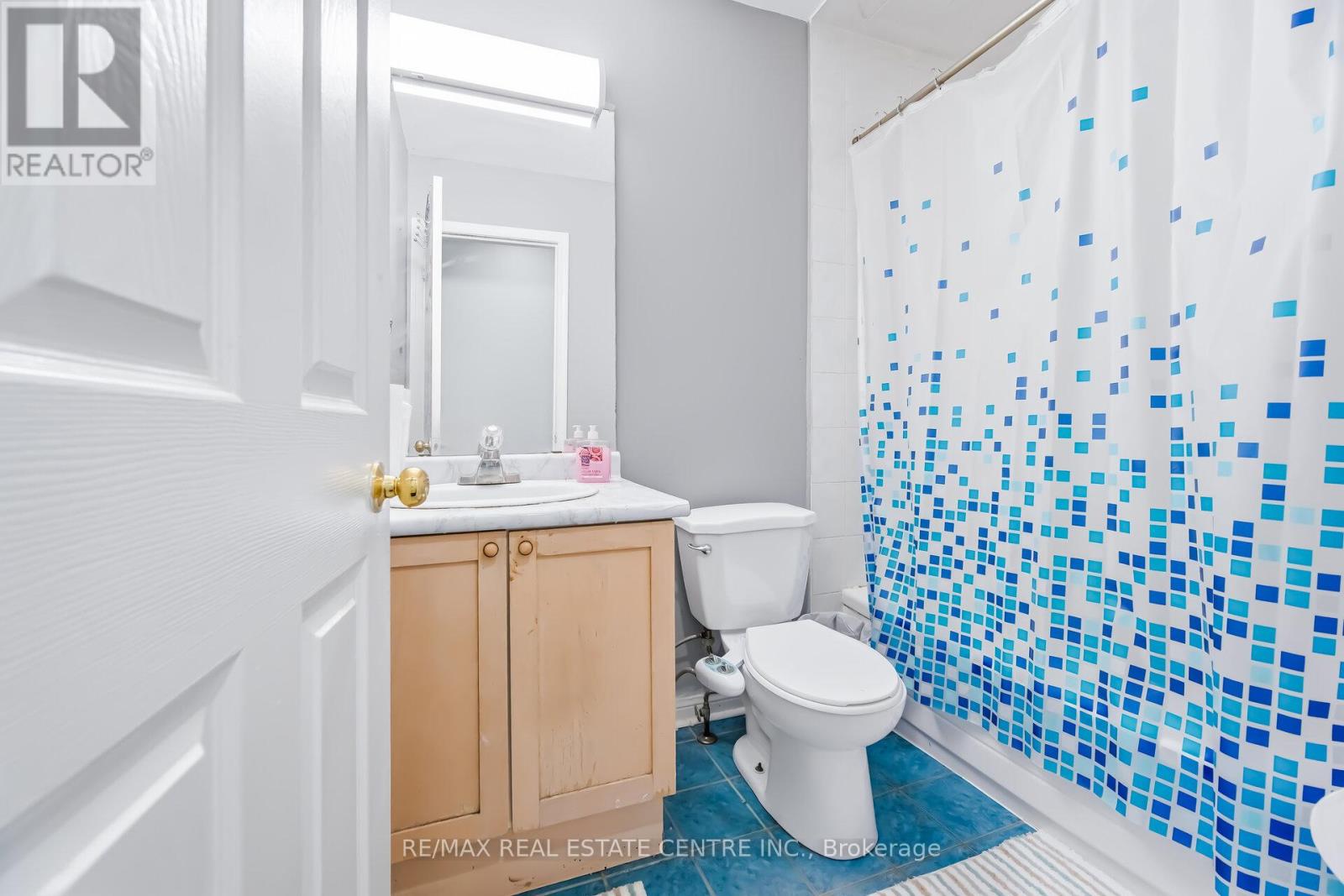 28 Mount Fuji Crescent Property Photo 40