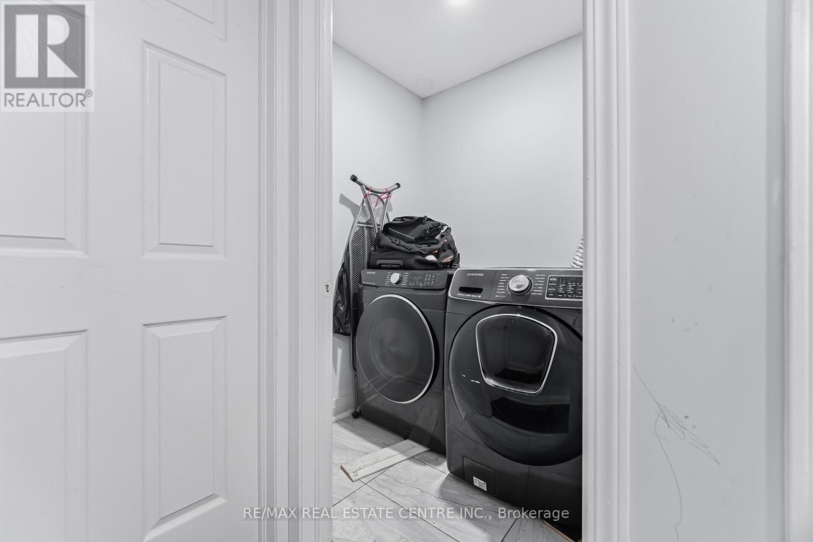 28 Mount Fuji Crescent Property Photo 41