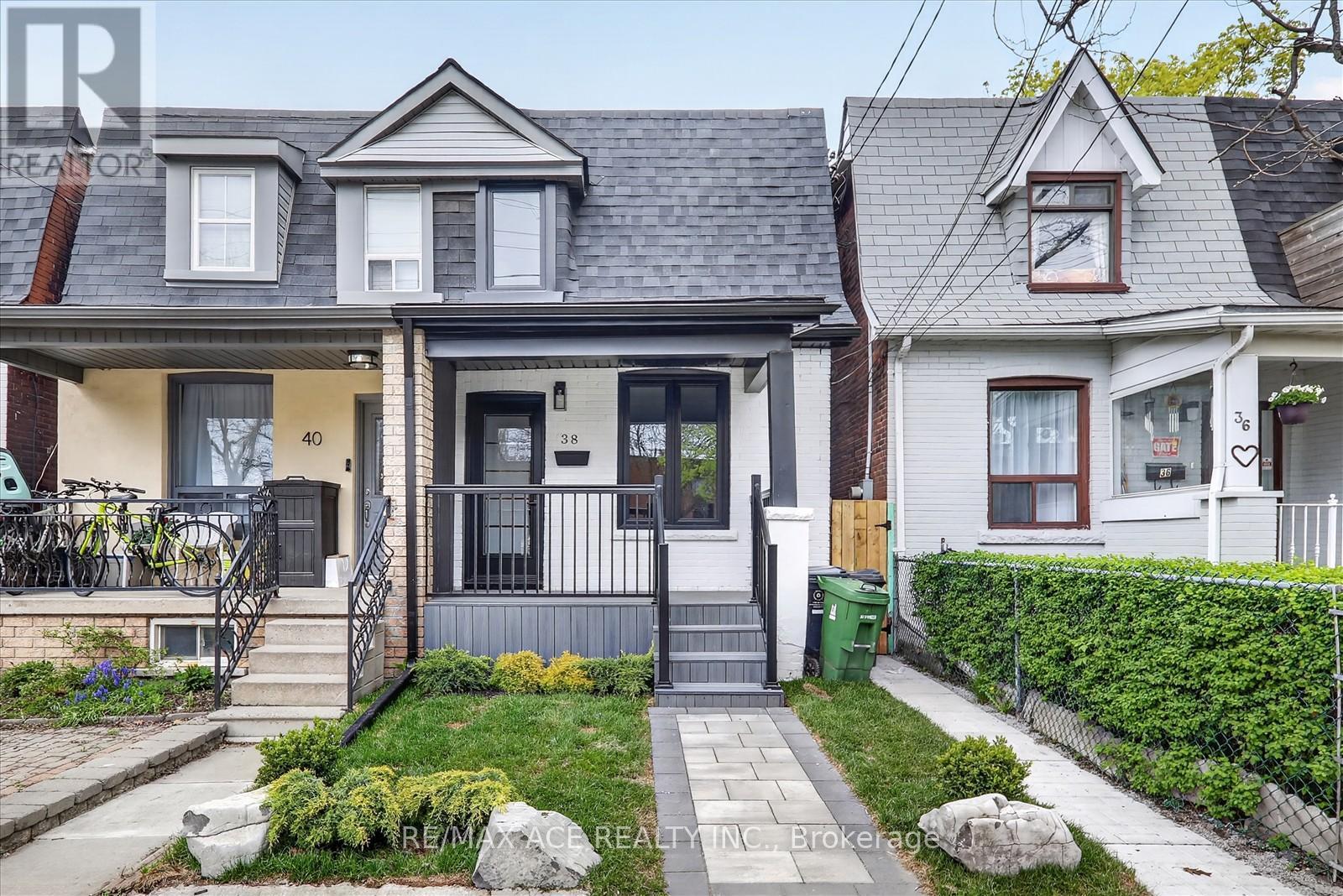 38 PELHAM AVENUE Property Photo 1