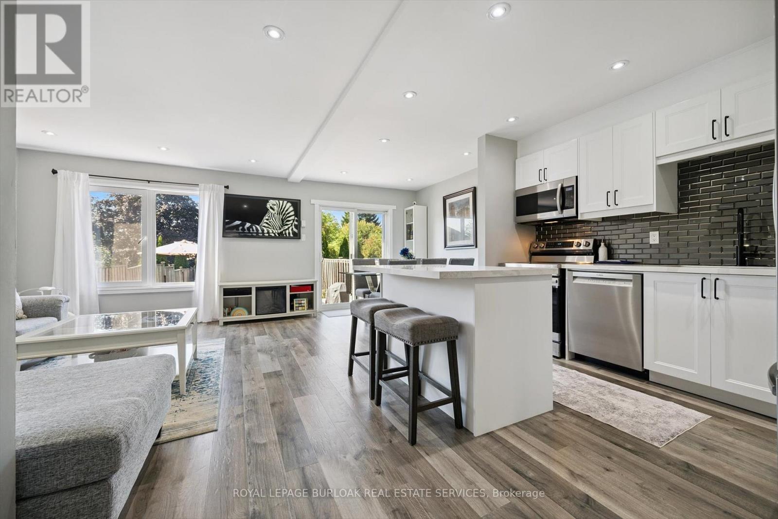 2152 Pelee Boulevard Property Photo 7