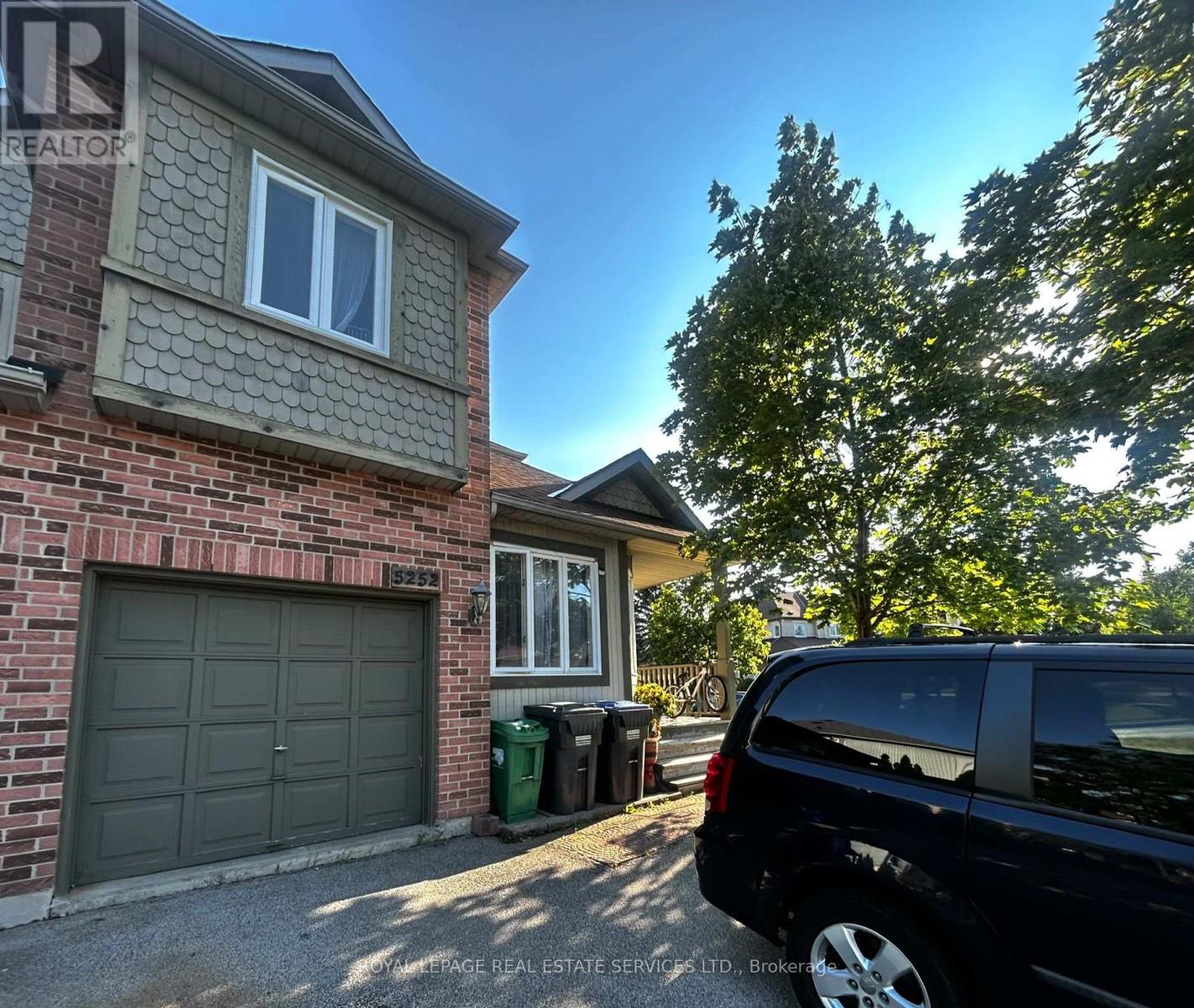 5252 Bushelgrove Circle Property Photo 1