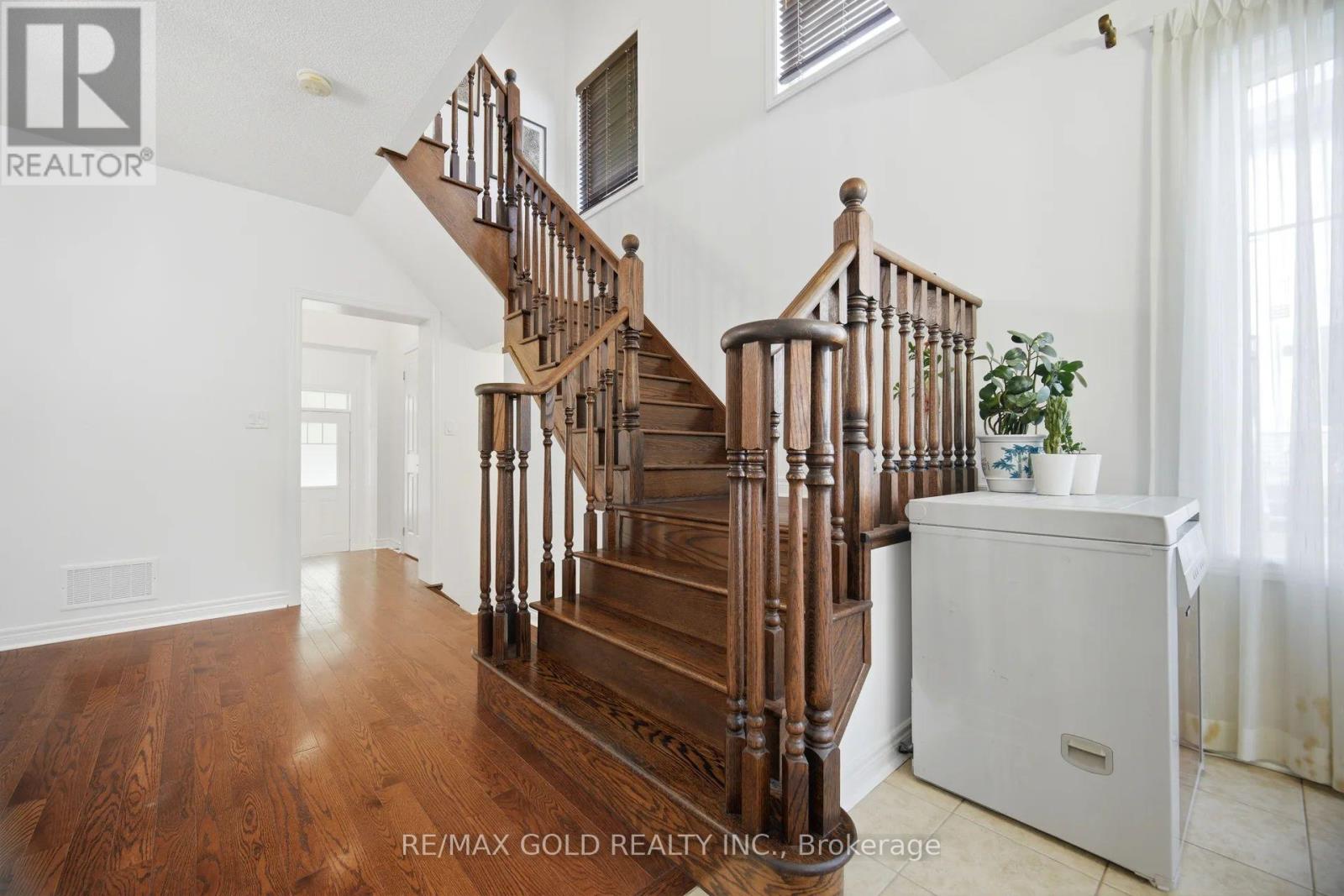 29 Aspenview Avenue Property Photo 20