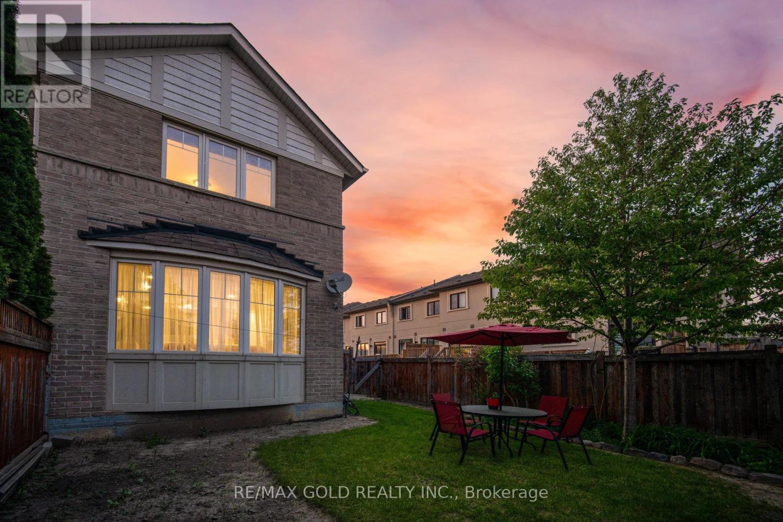 29 Aspenview Avenue Property Photo 35