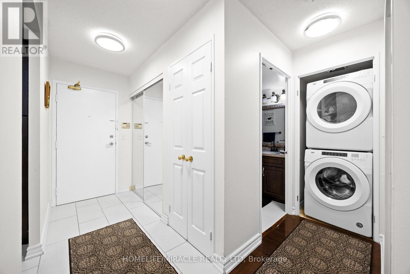 406 - 325 Webb Drive Property Photo 5