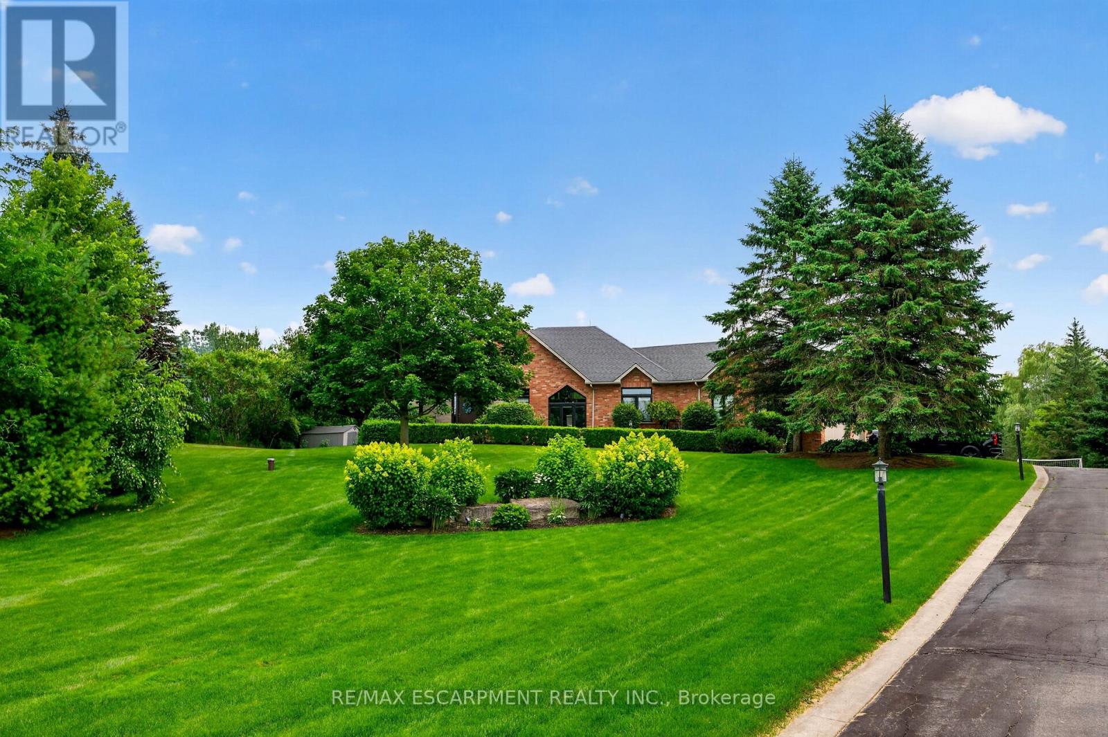 2050 15 Side Road Side Road Property Photo 1