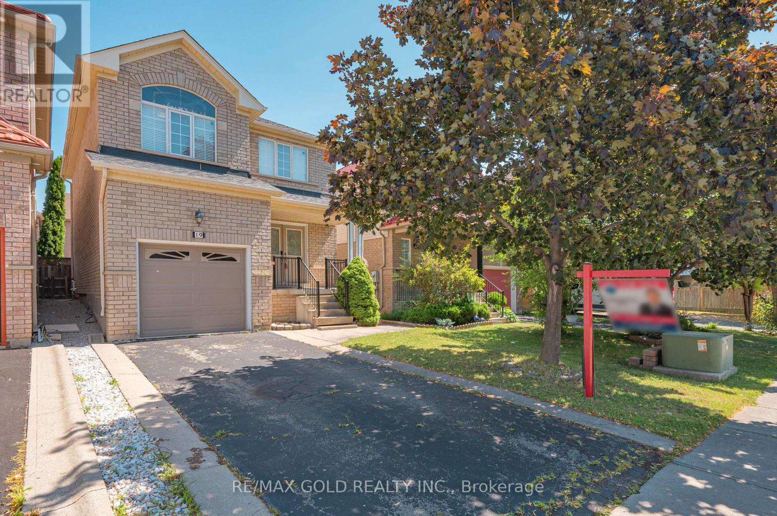 19 FLORENCE DRIVE