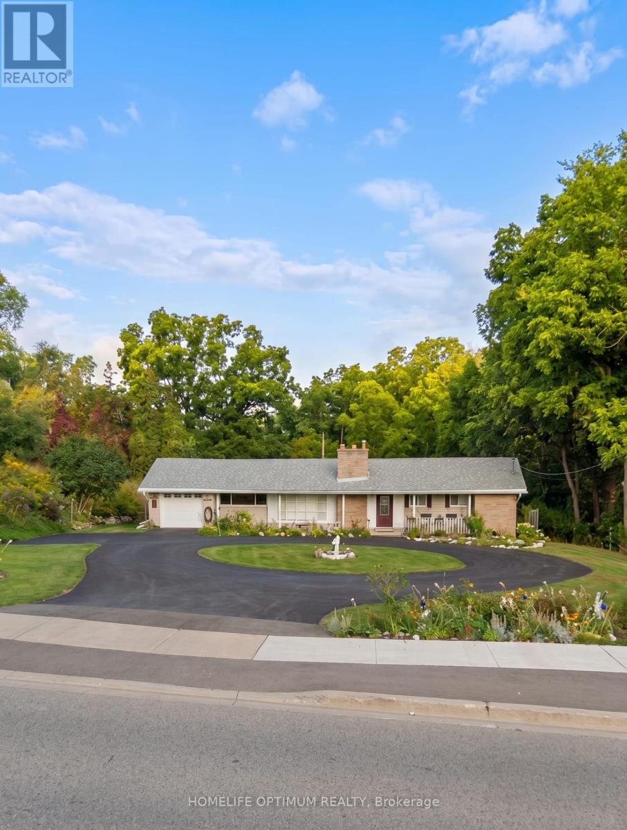400 MAPLE AVENUE