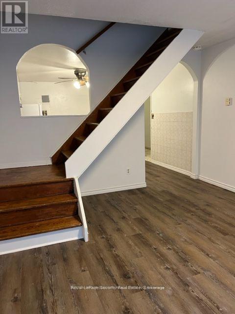 2 - 1746a Eglinton Avenue W Property Photo 8