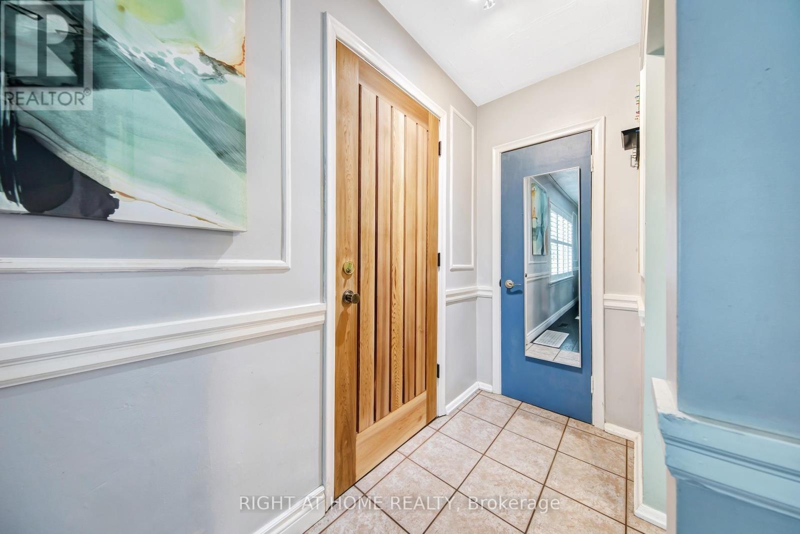 74 Mccaul Street Property Photo 3