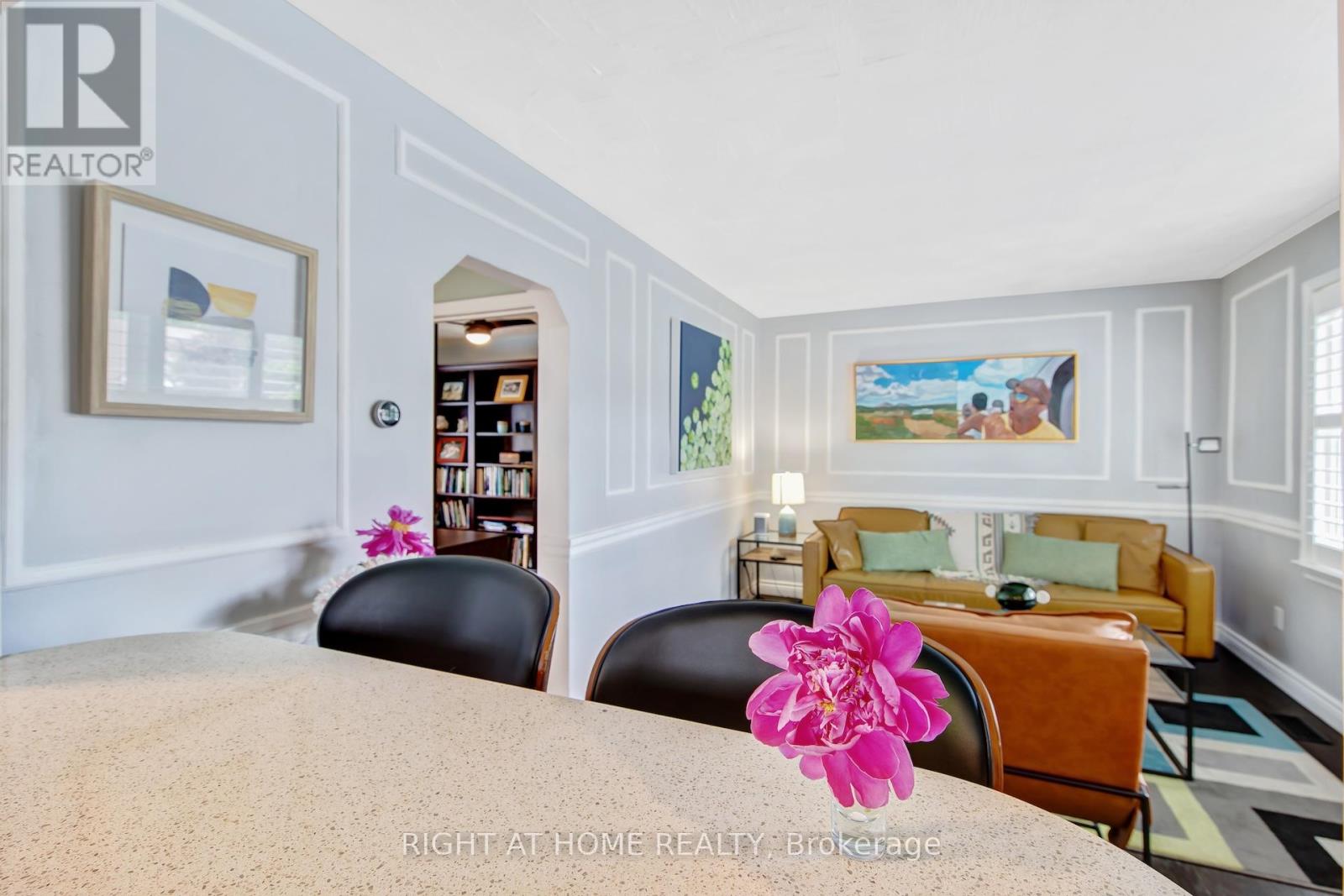 74 Mccaul Street Property Photo 10