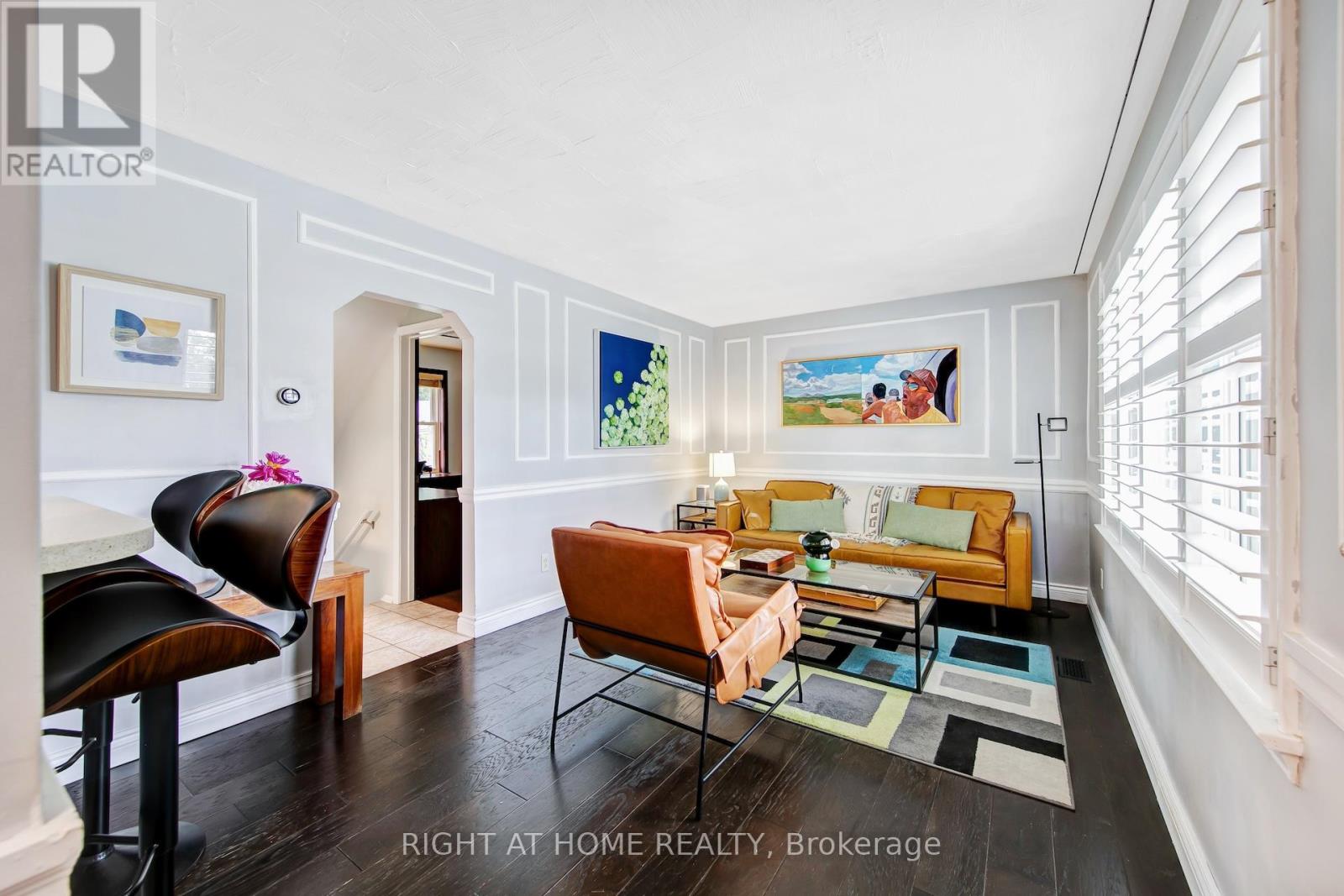 74 Mccaul Street Property Photo 11