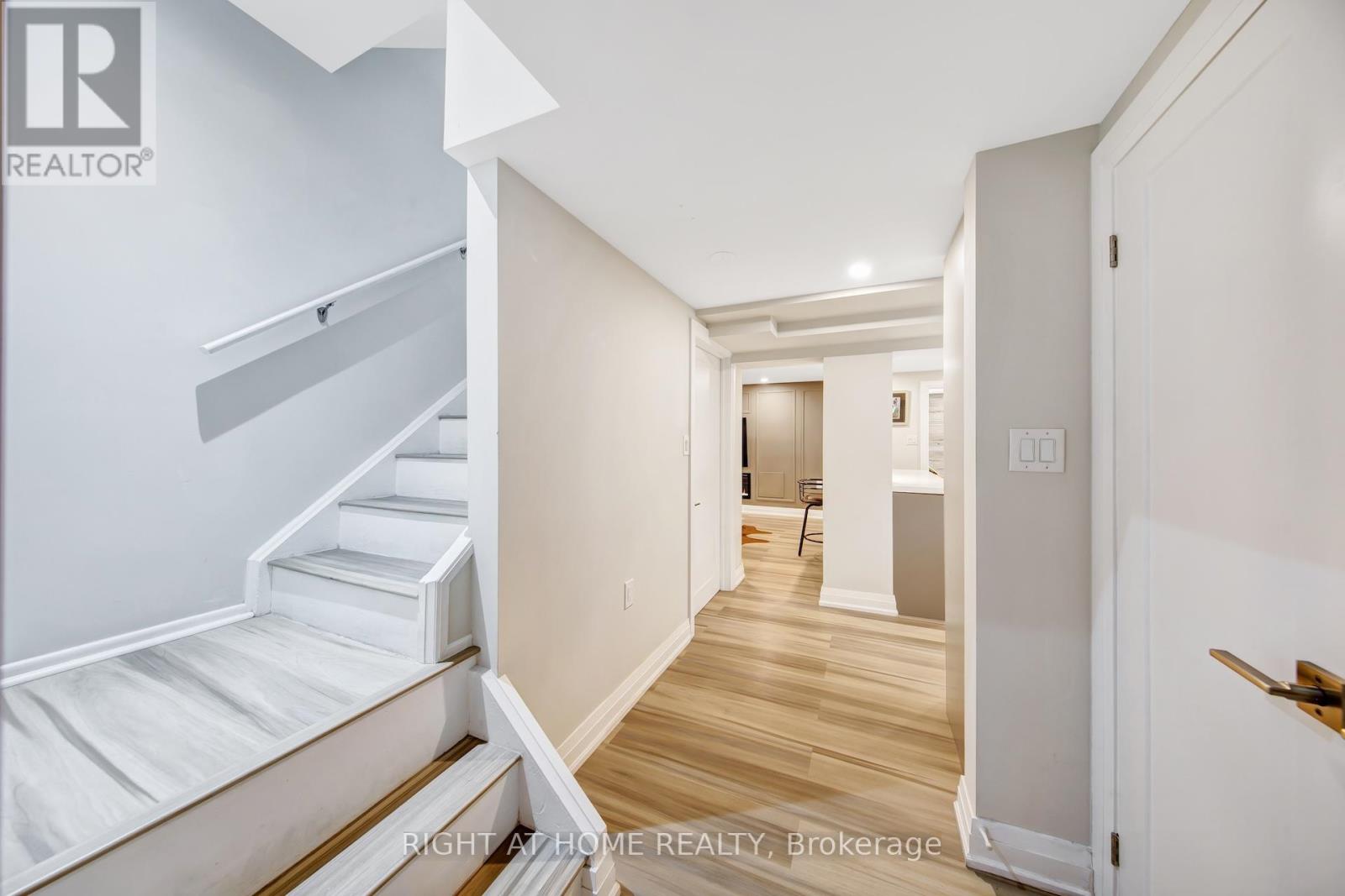 74 Mccaul Street Property Photo 22