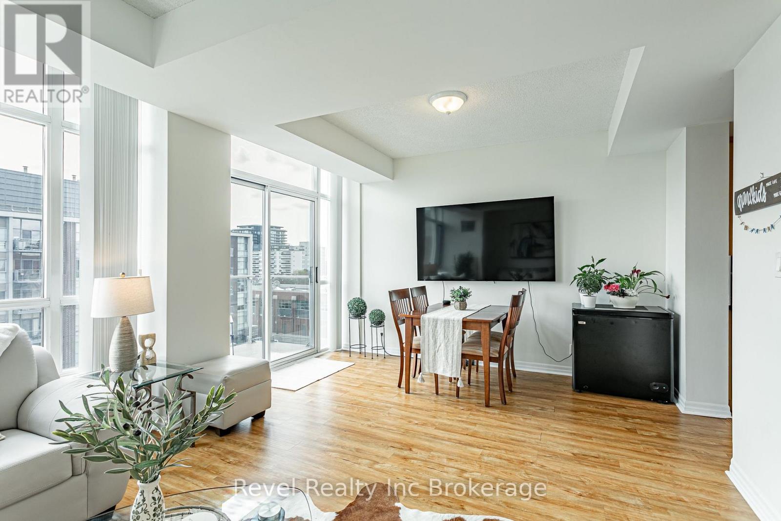 515 - 80 Port Street E Property Photo 10