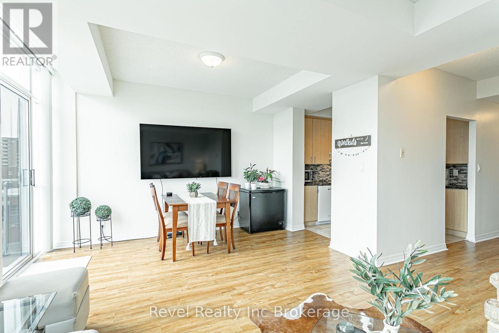 515 - 80 Port Street E Property Photo 11