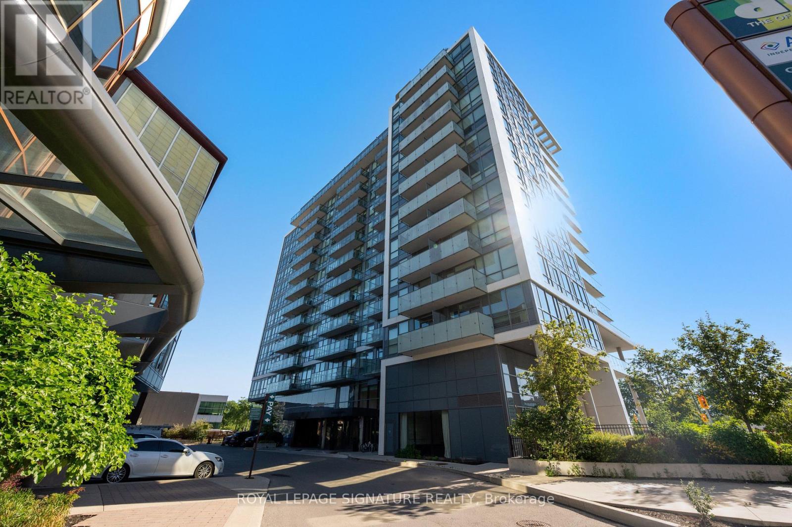 710 - 10 De Boers Drive Property Photo 2