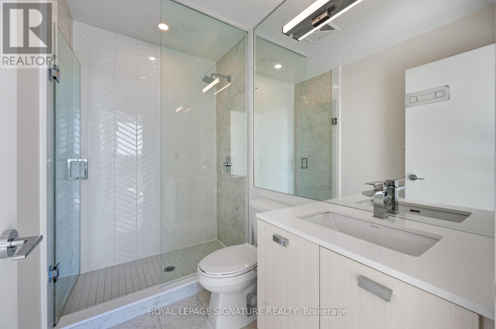 710 - 10 De Boers Drive Property Photo 14