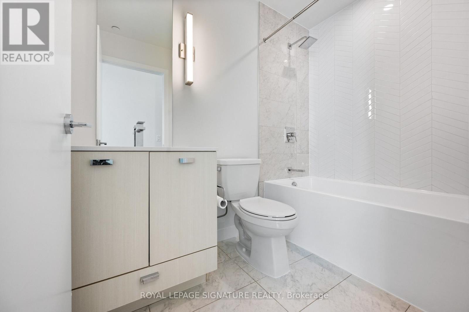 710 - 10 De Boers Drive Property Photo 18