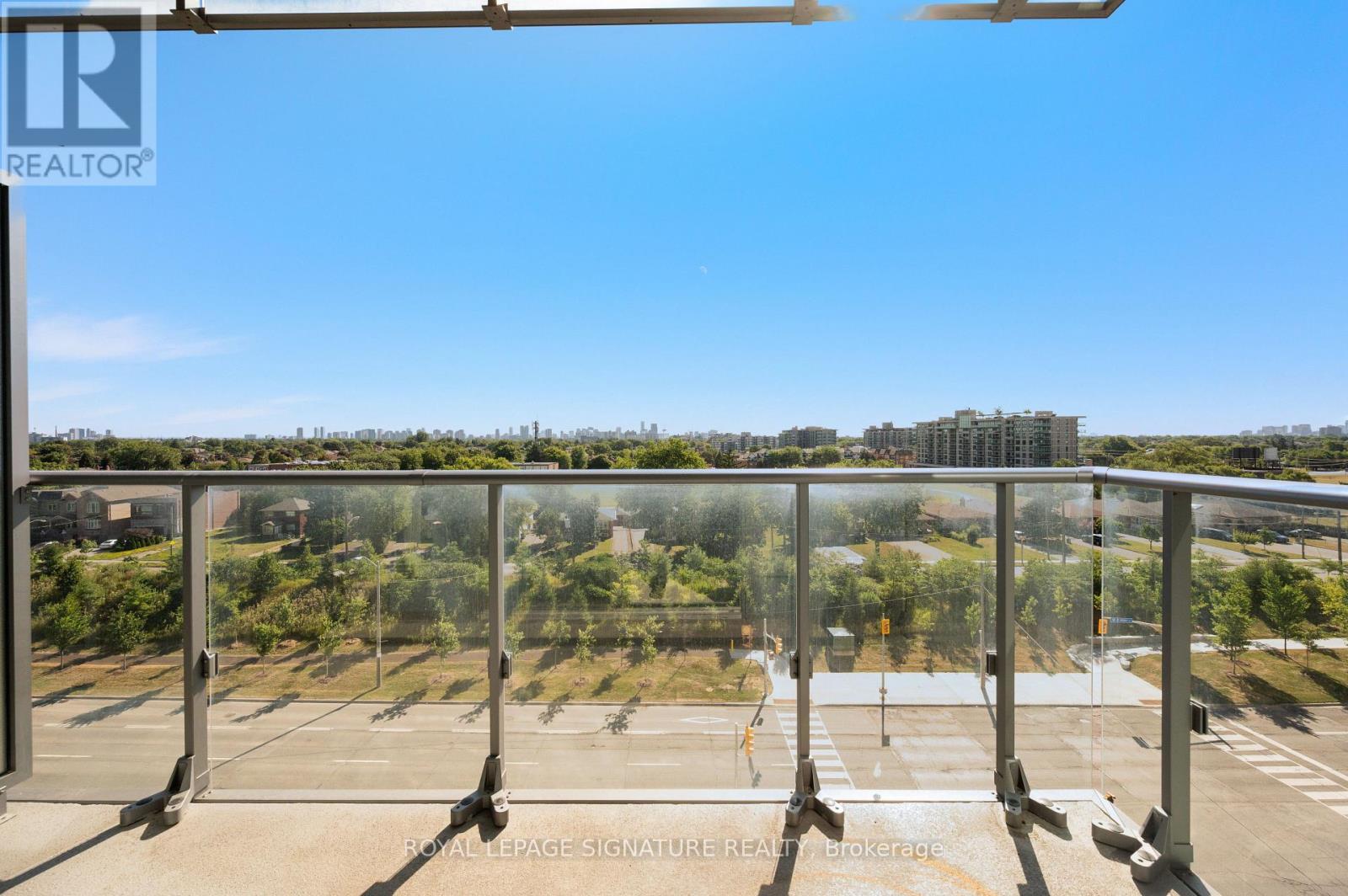 710 - 10 De Boers Drive Property Photo 21