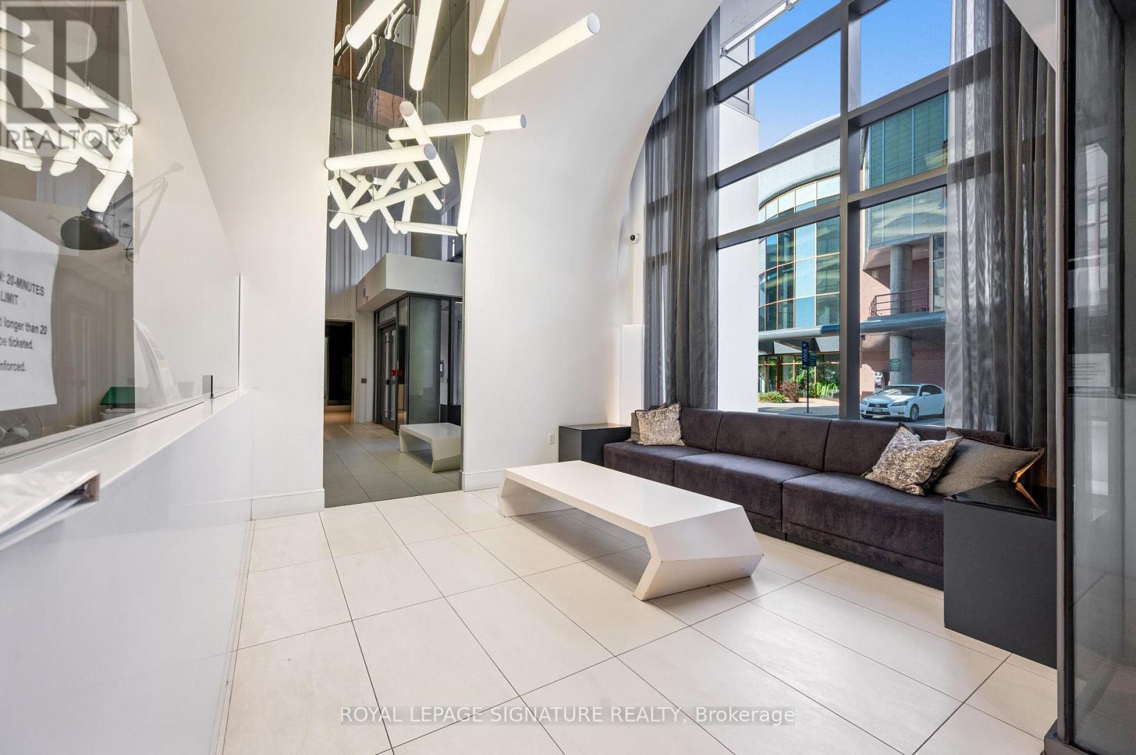 710 - 10 De Boers Drive Property Photo 24