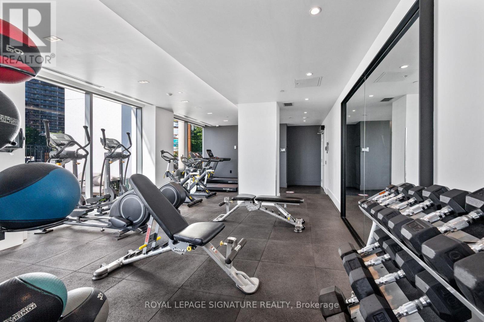 710 - 10 De Boers Drive Property Photo 26