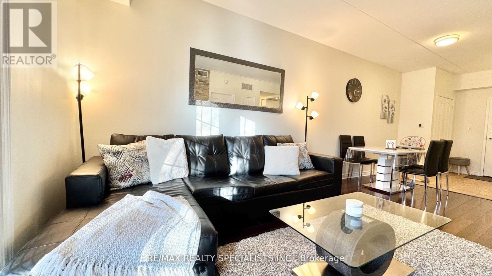 112 - 4016 Kilmer Drive Property Photo 19