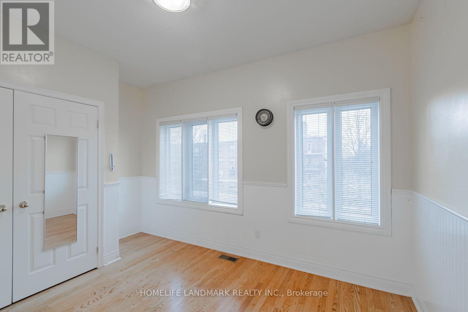 B - 2283 Lake Shore Boulevard W Property Photo 22