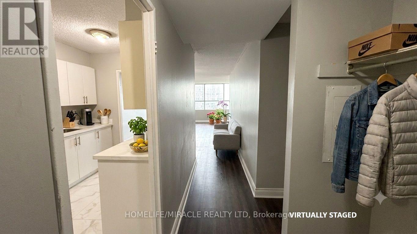 807 - 40 Panorama Court Property Photo 3