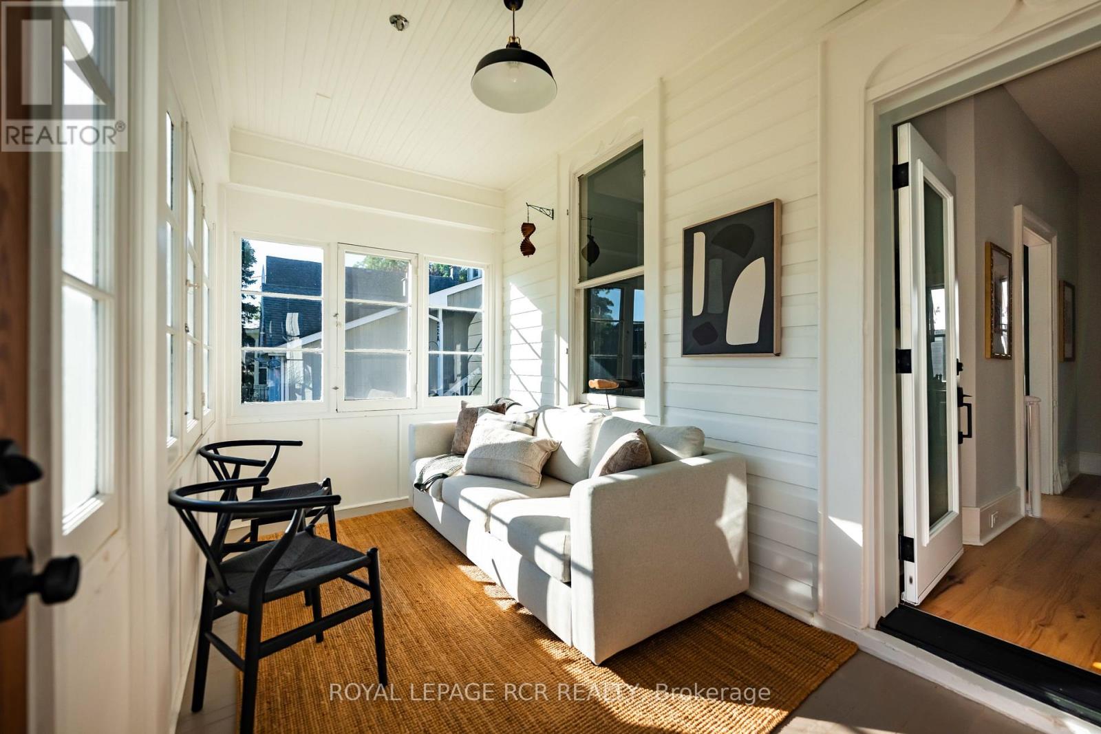 22 John Street Property Photo 6