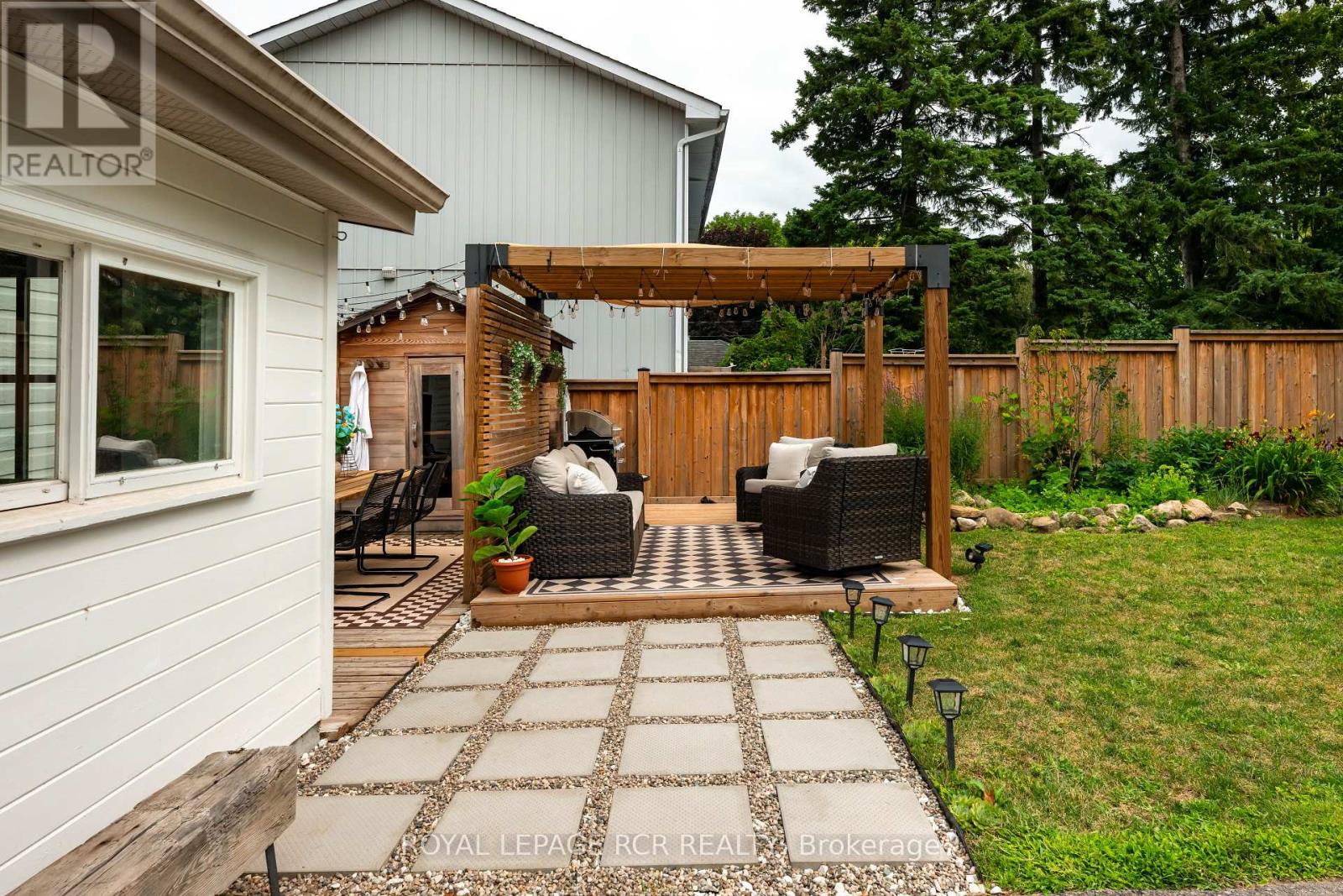 22 John Street Property Photo 41