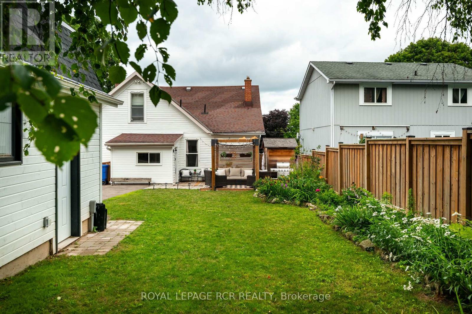 22 John Street Property Photo 46