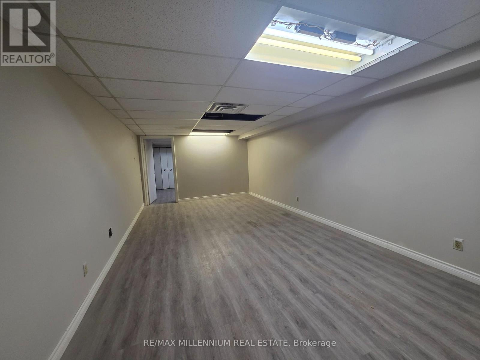 1 - 465 Norfinch Drive Property Photo 5